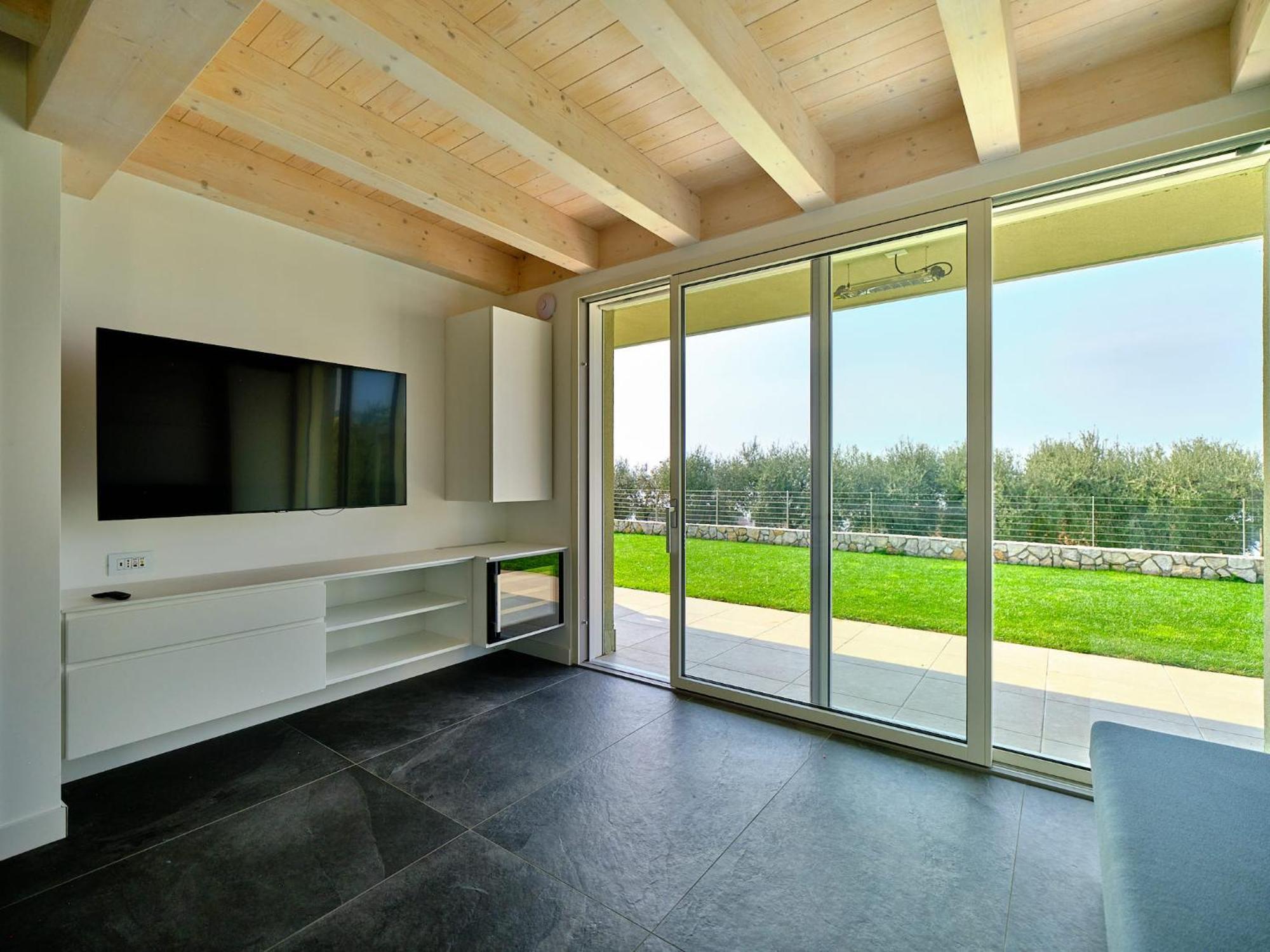 Villa Sunny Lake Suites Bardolino Bagian luar foto
