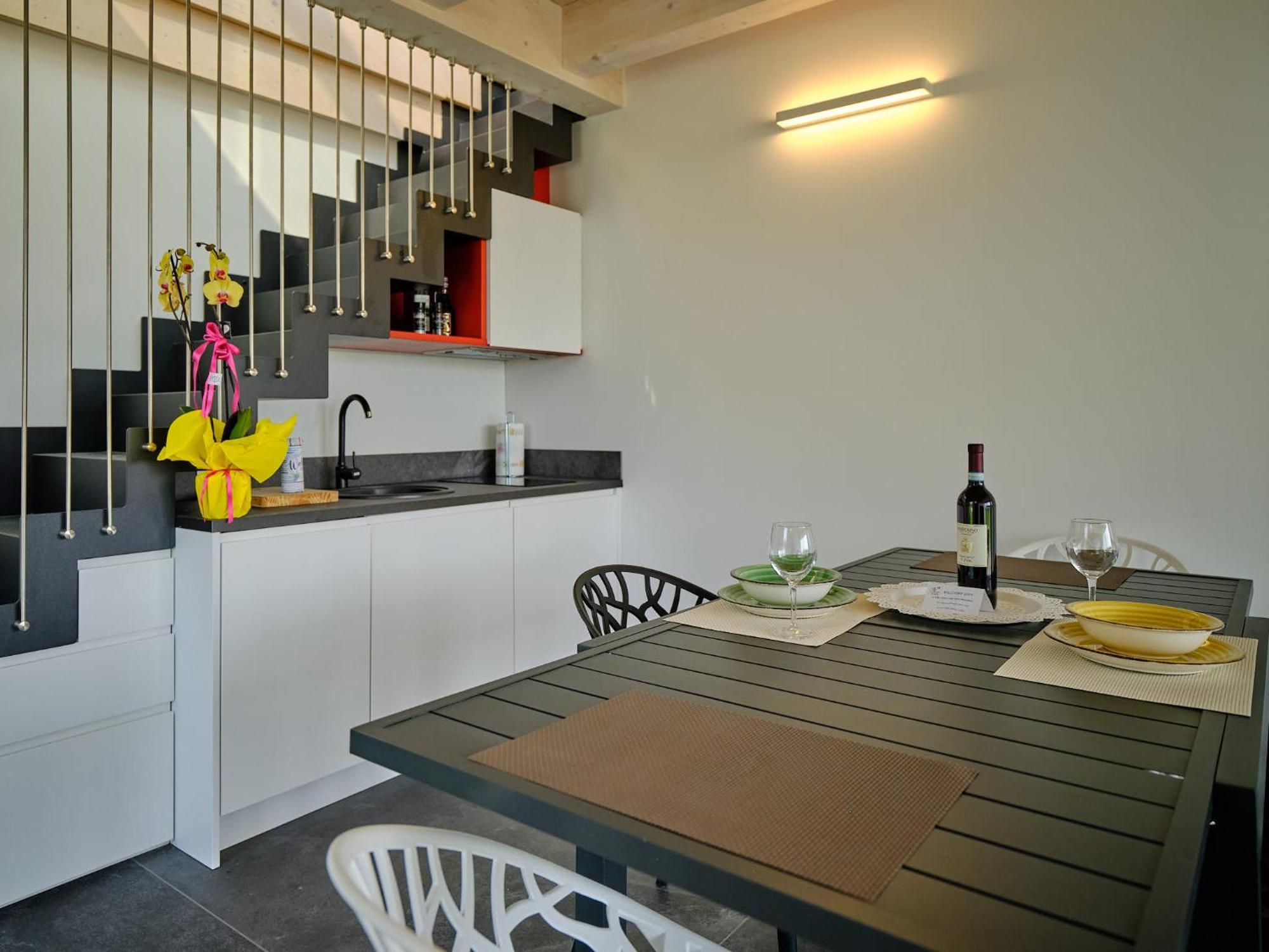 Villa Sunny Lake Suites Bardolino Bagian luar foto