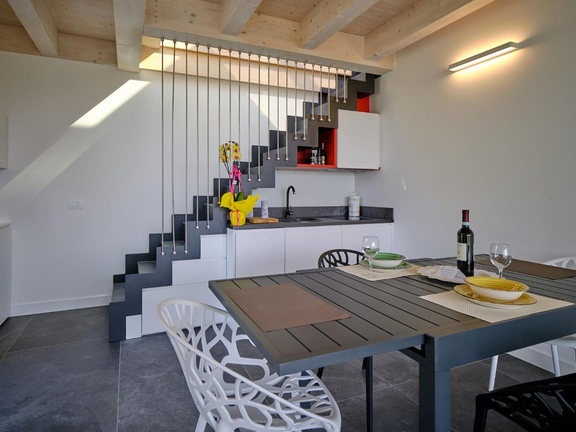 Villa Sunny Lake Suites Bardolino Bagian luar foto