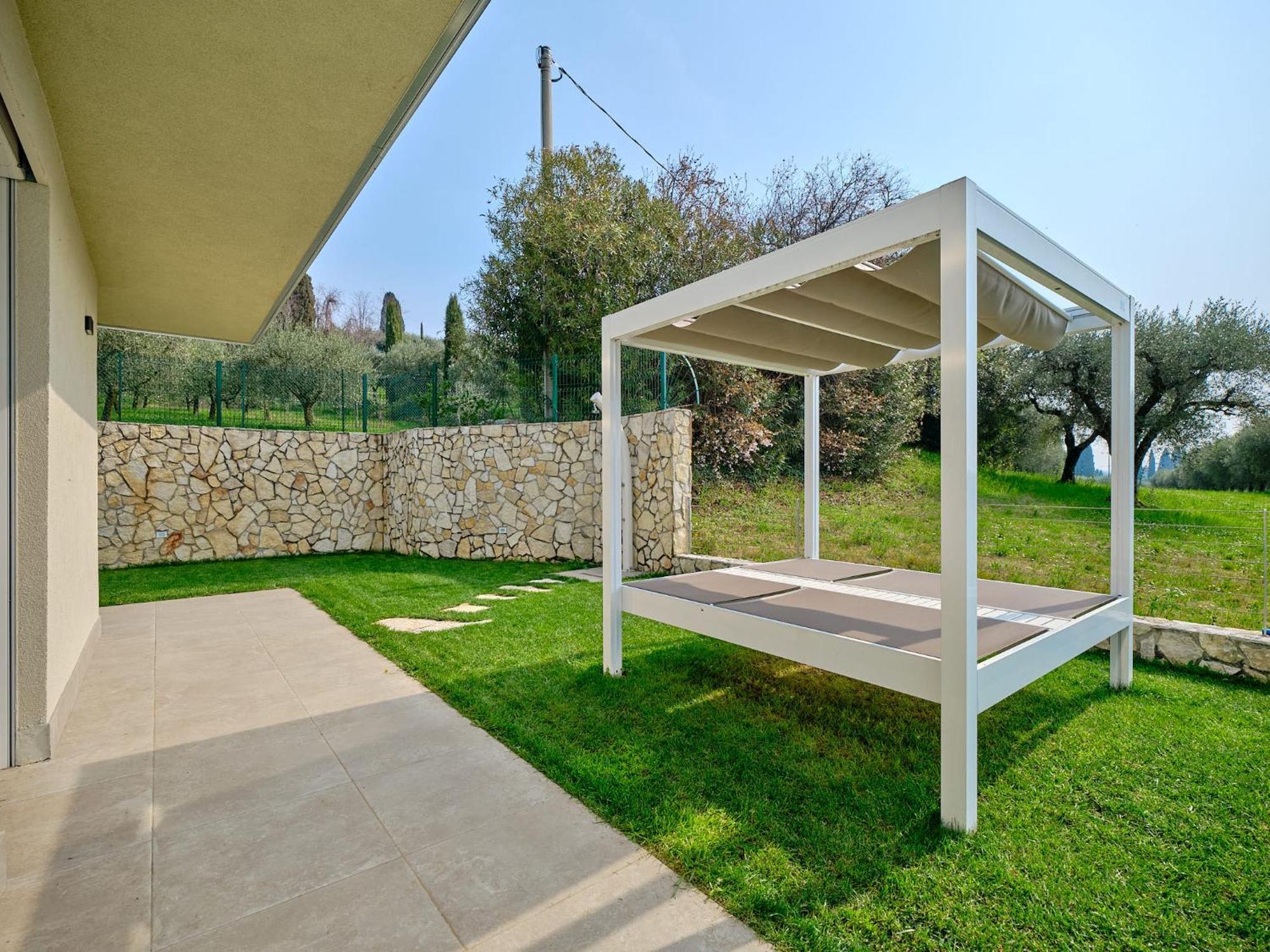 Villa Sunny Lake Suites Bardolino Bagian luar foto