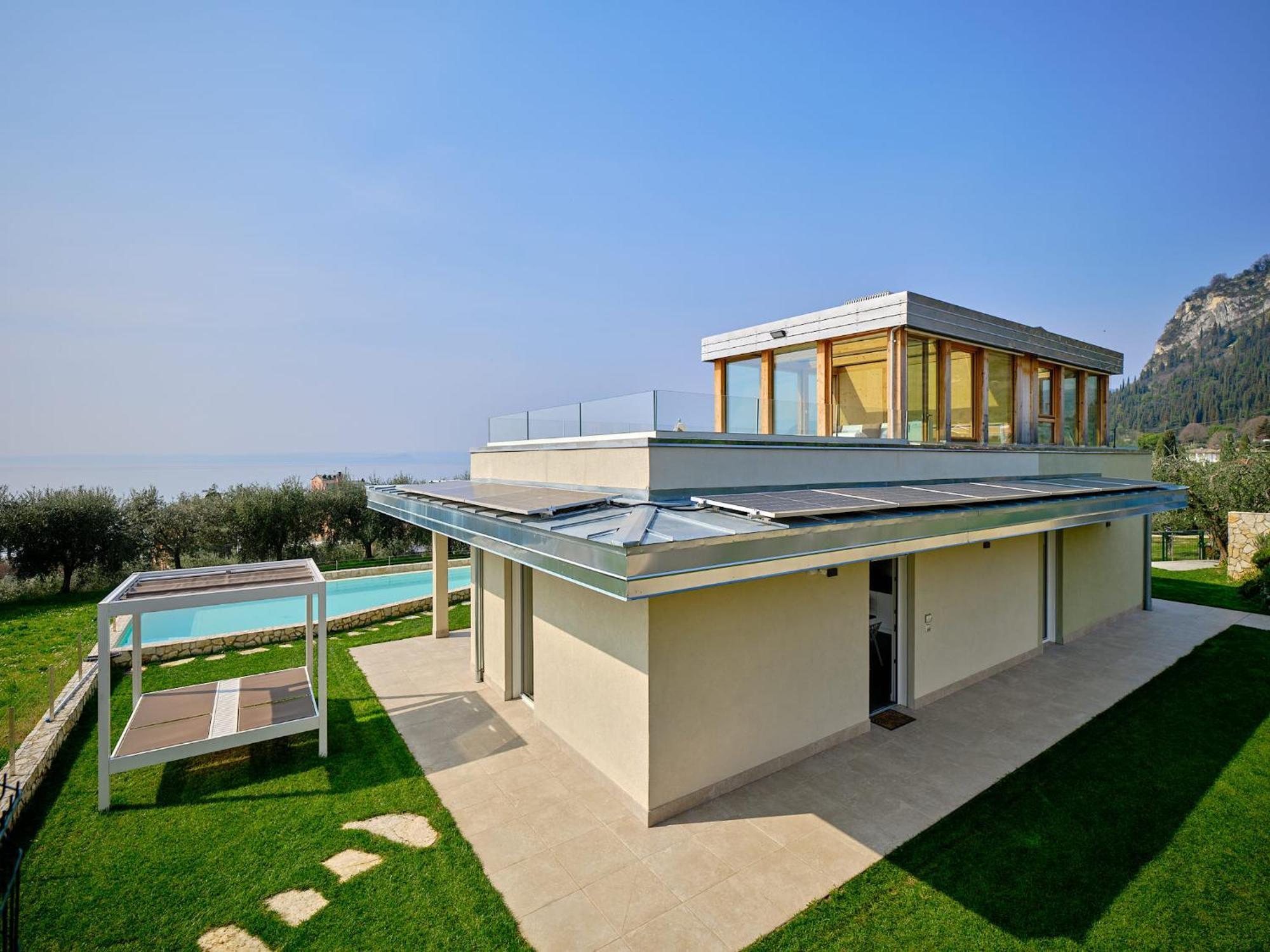 Villa Sunny Lake Suites Bardolino Bagian luar foto