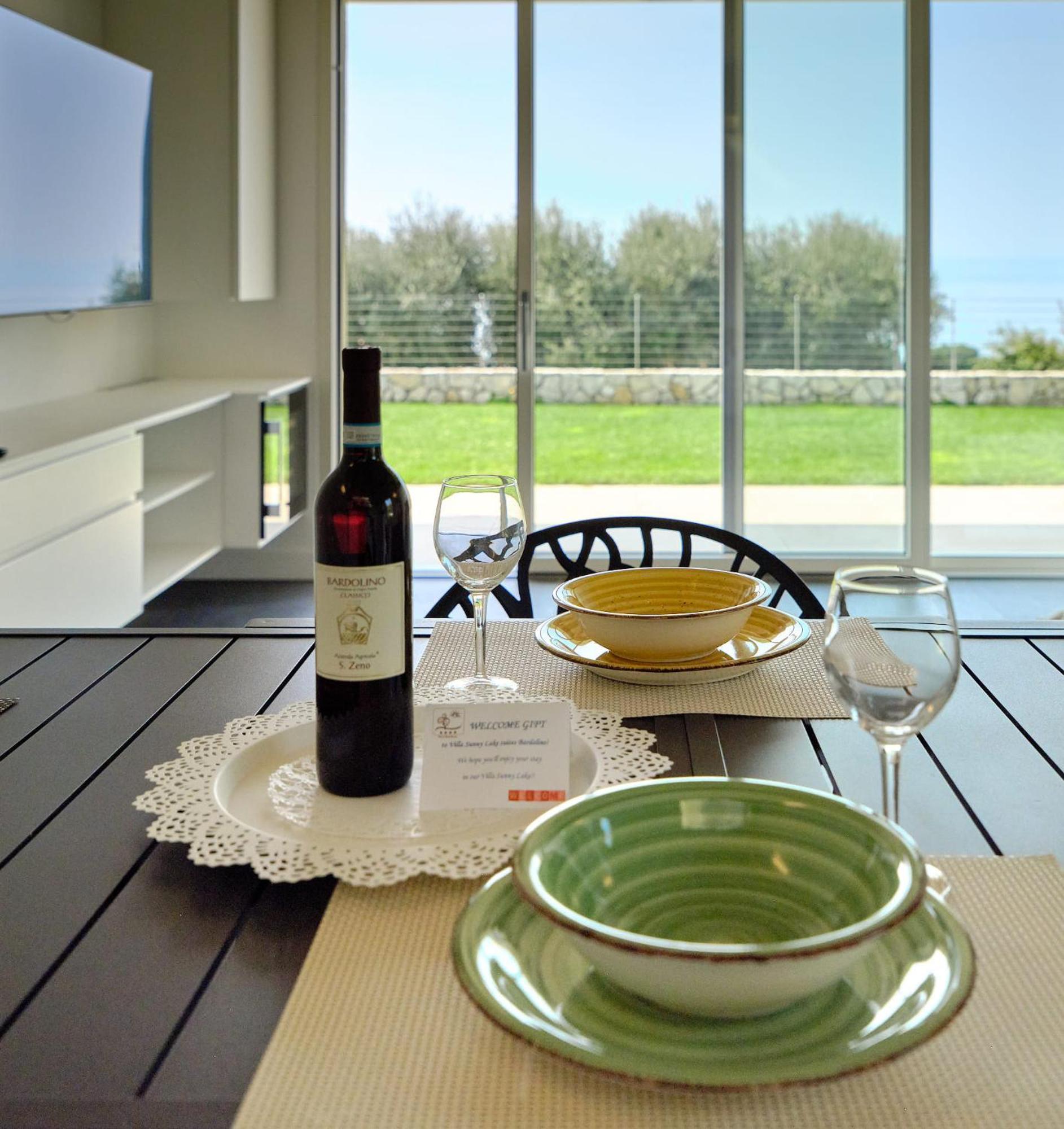 Villa Sunny Lake Suites Bardolino Bagian luar foto